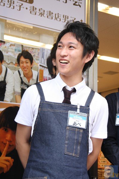 8人のイケメン書店店員が乙女の聖地・池袋でふれあい！　写真集『書店男子』発売記念イベントレポート-5