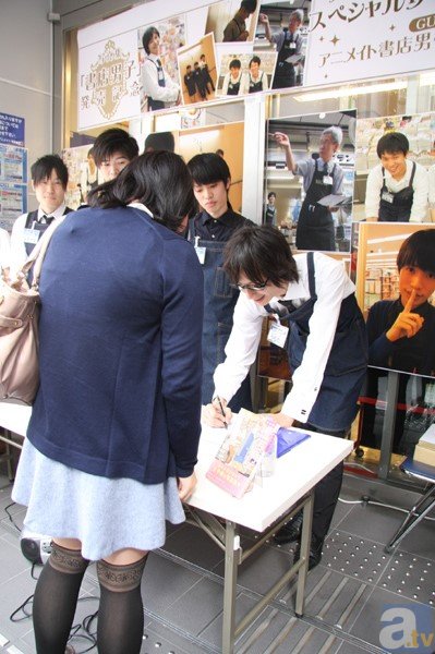 8人のイケメン書店店員が乙女の聖地・池袋でふれあい！　写真集『書店男子』発売記念イベントレポート-8