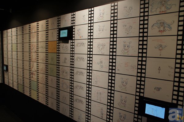 六本木ヒルズの展望台に“魔女空間”が広がる! 「魔法少女まどか☆マギカ 複製原画展」(東京会場)レポート-4