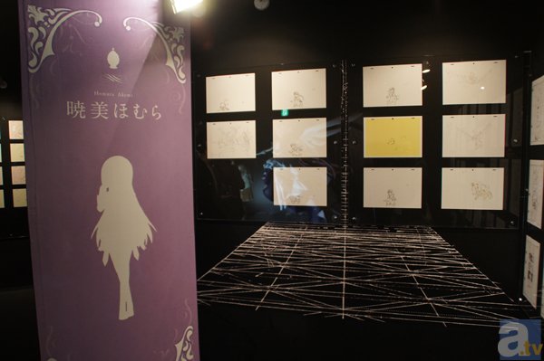 六本木ヒルズの展望台に“魔女空間”が広がる! 「魔法少女まどか☆マギカ 複製原画展」(東京会場)レポート-15