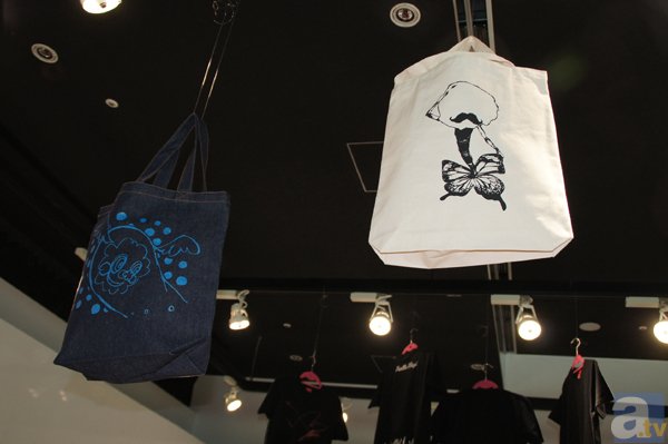 六本木ヒルズの展望台に“魔女空間”が広がる! 「魔法少女まどか☆マギカ 複製原画展」(東京会場)レポート-36