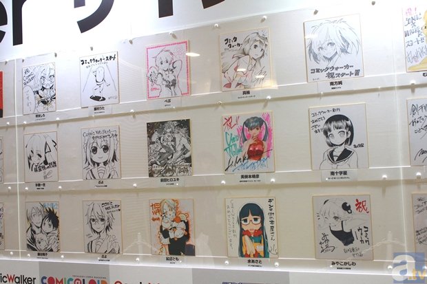 『ラブライブ！』や『艦これ』などの漫画作家陣による色紙を展示！　「AnimeJapan 2014」KADOKAWAブースのフォトレポートをお届け！-5