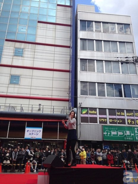 故郷・大阪で大熱唱！　「日本橋ストリートフェスタ2014」原由実さんライブステージの公式レポートが到着！-7