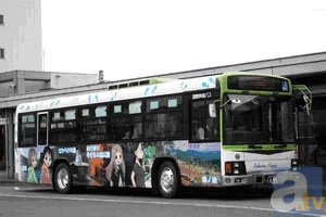 「見て楽しい、乗って楽しい」人気TVアニメ『ヤマノススメ』ラッピングバスを運行！の画像-1