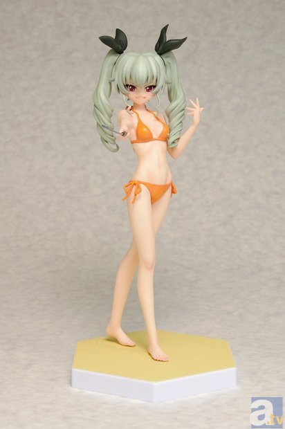 Waveの人気水着フィギュアシリーズ「BEACH QUEENS」に『ガールズ&パンツァー』の「アンチョビ」が登場！-2