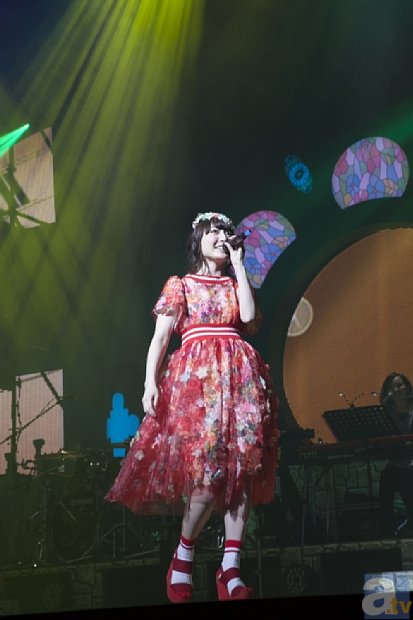 4月25日に行われた「花澤香菜 live 2014 “25”」が、6月29日の「MUSIC ON! TV」でオンエア決定!-2