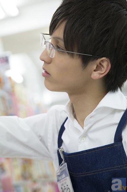 現役イケメン書店員の写真集第2弾「書店男子～メガネ編～」が、9月26日発売！　今回は、オトメの最強萌えアイテム「メガネ」をプラス！-3