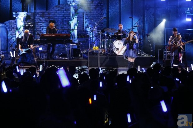 10月4日に開催された日笠陽子さんのライブツアー(日比谷野音公演)より、公式レポートを大公開! ファーストアルバム「Couleur」を引っ提げて大熱唱!-3