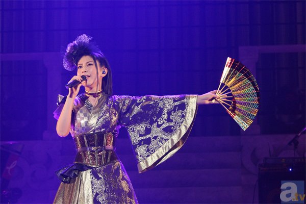 茅原実里さんが武道館で10年間の感謝を歌に込める！　「Minori Chihara 10th Anniversary Live ～SANCTUARY～」レポートの画像-3