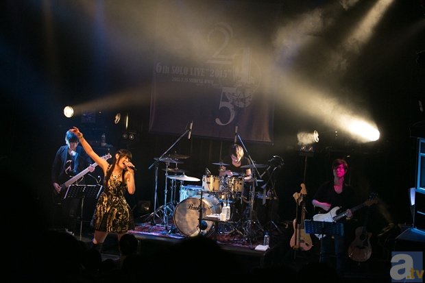 2月15日に開催した、織田かおり「6th SOLO LIVE “2015”」より公式レポート公開！　初披露曲を含む21曲を大熱唱！-3