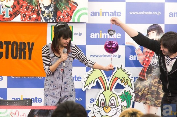 LiSAさん、80名のファンにランチャーをとばす！　アルバム『Launcher』発売記念イベント「LiSA NiGHT」レポート　前編-4