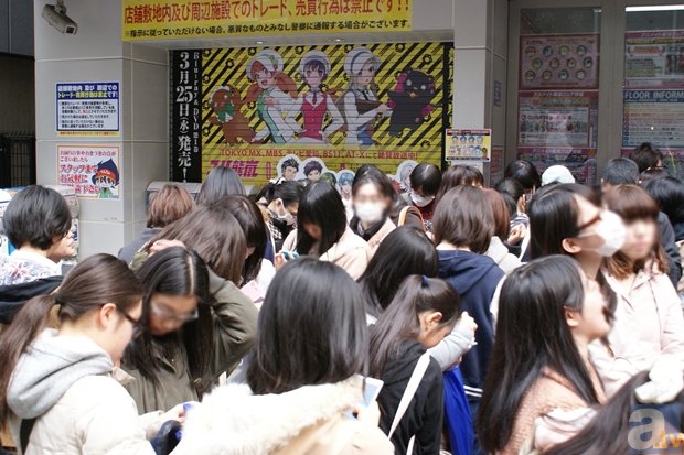 「ガム彼！」に会うため600人を超えるファンがアニメイト池袋本店に！　「ガム彼！」クリアファイル＆先行ボイス配布会レポート-4
