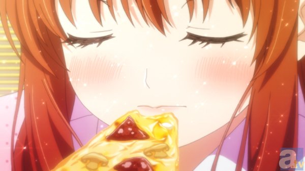 TVアニメ『幸腹グラフィティ』じゅっしなめ「はもはも、みちちっ。～四種類のピザ～」より場面カット到着