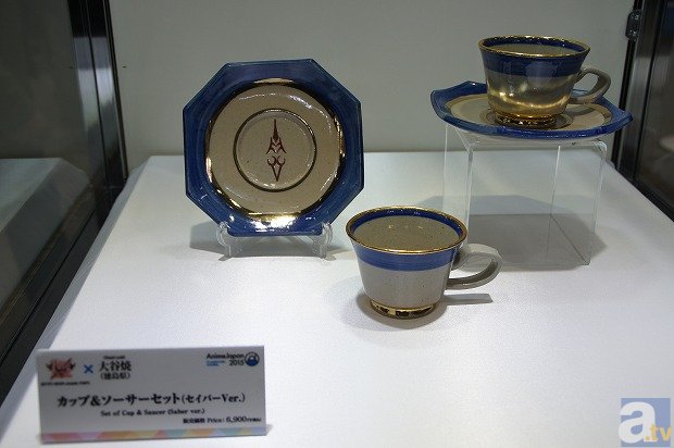 威風堂々。ガンダムとシャアが金屏風で対決！ 日本の伝統工芸とアニメのコラボグッズが登場したコラボレーションショーケースをレポート【アニメジャパン 2015】-6