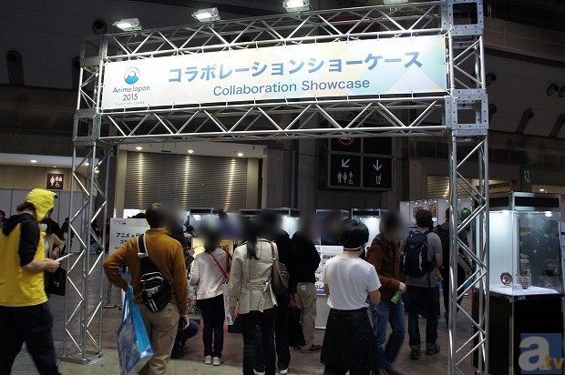 威風堂々。ガンダムとシャアが金屏風で対決！ 日本の伝統工芸とアニメのコラボグッズが登場したコラボレーションショーケースをレポート【アニメジャパン 2015】-1