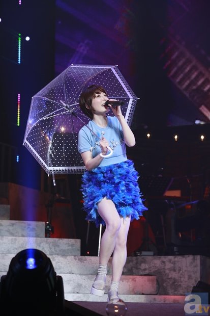 花澤香菜さん初の日本武道館ライヴ大成功! 大盛況の「花澤香菜 live 2015“Blue Avenue”」より公式レポート到着!-9
