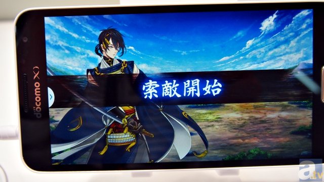 『刀剣乱舞』がスマホで動いてた！　では、あなたのスマホで動くの？　ブースの端末を調べて見た！-6