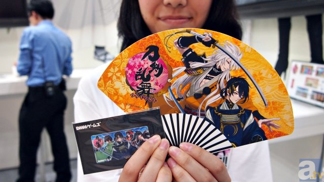 『刀剣乱舞』がスマホで動いてた！　では、あなたのスマホで動くの？　ブースの端末を調べて見た！-15