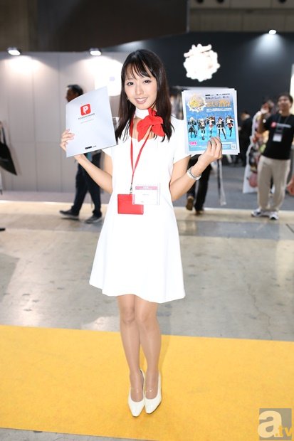 「TGS2015美人コンパニオンレポートその2」ゲームを遊ぶだけがゲームショウじゃない!?　美人コンパニオンを徹底フォトレポ【写真44枚】-3