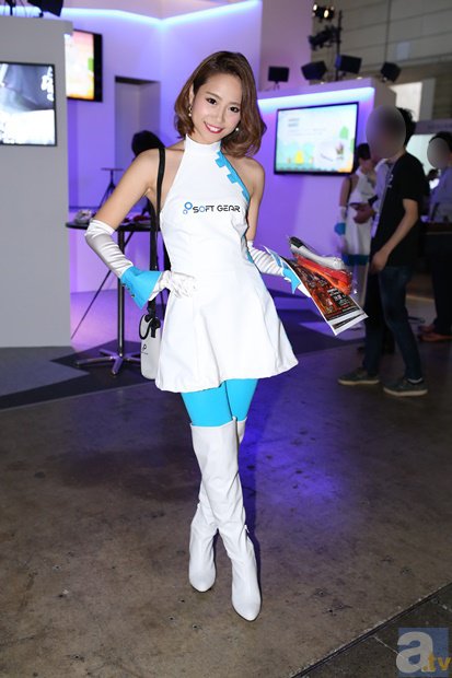 「TGS2015美人コンパニオンレポートその2」ゲームを遊ぶだけがゲームショウじゃない!?　美人コンパニオンを徹底フォトレポ【写真44枚】-14