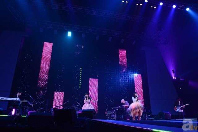 新田恵海さんと内田真礼さんの初ソロ出演、そしてGRANRODEOさんのステージに新たな可能性を感じた「アニサマ2015」3日目レポート-5