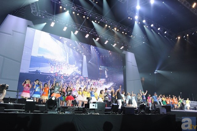新田恵海さんと内田真礼さんの初ソロ出演、そしてGRANRODEOさんのステージに新たな可能性を感じた「アニサマ2015」3日目レポートの画像-26