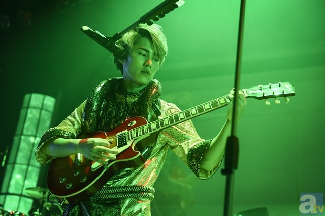 『K』『アイマス』『銀魂』などの楽曲をロックに披露! 『カスタマイZ 結成2周年記念ワンマンライブ~なんでもしたいお年頃~』レポート!-6