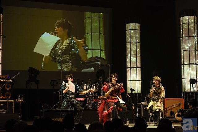 『K』『アイマス』『銀魂』などの楽曲をロックに披露! 『カスタマイZ 結成2周年記念ワンマンライブ~なんでもしたいお年頃~』レポート!-9