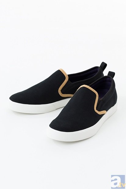 履いていいのは踏まれる覚悟のある奴だけだ! 「コードギアス 反逆のルルーシュ R2」よりルルーシュモデルのスリッポンが登場!-2