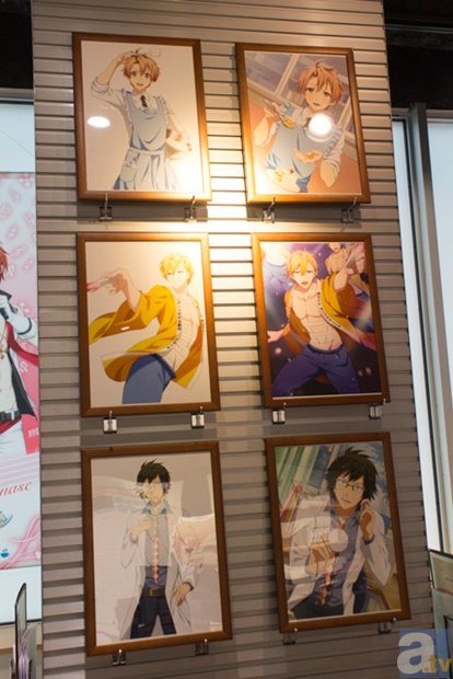 グッズも盛りだくさん！　『アイドリッシュセブン』とコラボした池袋2号店をレポートの画像-3