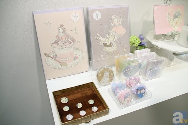 ロリータ系イラストレーターの個展におじゃまします！　虹のコンキスタドール・大塚望由さん×イラストレーター・今井キラさん対談レポート-15