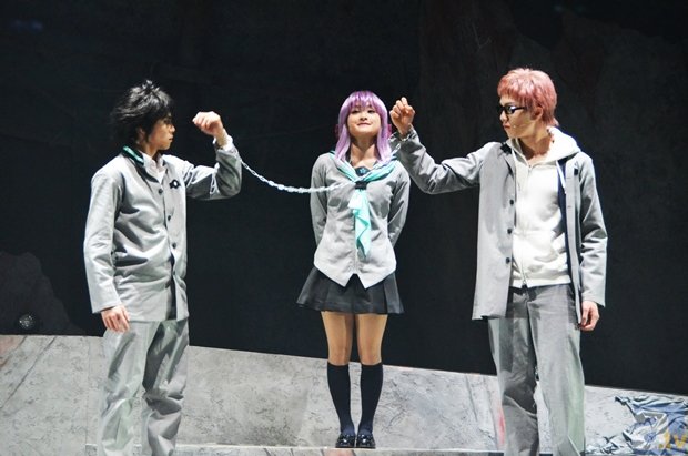 人間か、吸血鬼か!?　『「終わりのセラフ」The Musical』佐野岳さん、鈴木勝大さんら役者陣が舞台で大立ち回り-6
