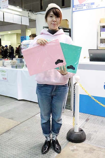 アニメジャパン2016のアクアマリンブースにて『おそ松さん』『初恋モンスター』の関連グッズが先行販売！-2