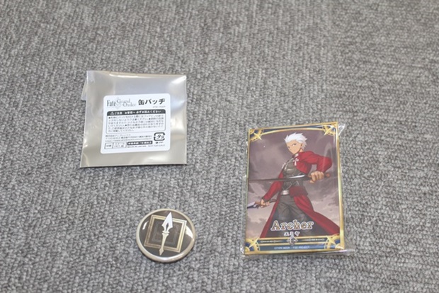 リアル召喚に挑戦してオリジナルグッズをゲット！　謎に包まれた新サーヴァントの等身大スタンディも展示された、アニメジャパン2016 FGOブースレポート-10