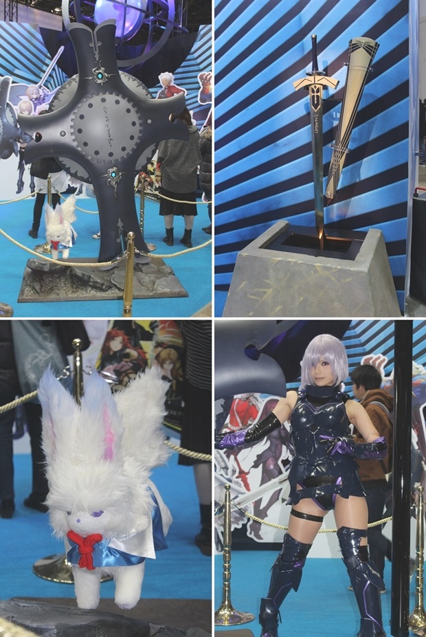 リアル召喚に挑戦してオリジナルグッズをゲット！　謎に包まれた新サーヴァントの等身大スタンディも展示された、アニメジャパン2016 FGOブースレポート-3