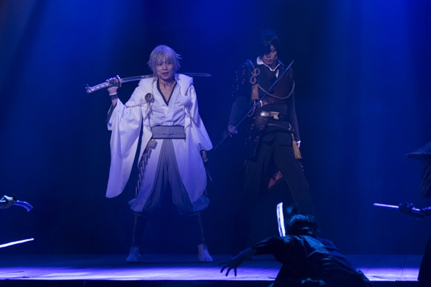舞台『刀剣乱舞』ついに東京公演がスタート！　ゲネプロ写真＆鈴木拡樹さんらキャスト12名のコメント到着！