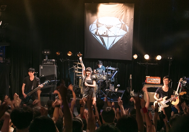 織田かおりさん、9thソロライブより公式レポート到着！　ソロデビュー10周年を迎える来年ついて、あるサプライズ発表も！