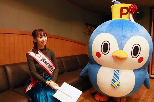 マニフェストは「お昼寝時間」の導入！ 飯田里穂さんがペンギンになって政界進出しちゃう『ぺぺぺペン議員』