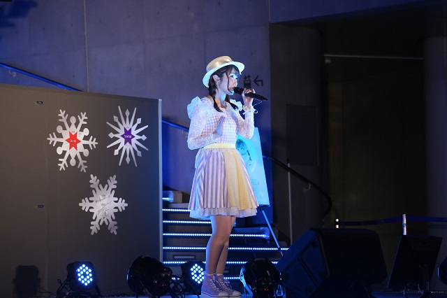 声優・内田彩さんがカップリング曲“Everlasting Parade”も生披露！たくさんのスマイルを咲かせた『SUMILE SMILE』発売記念イベントをレポート-5