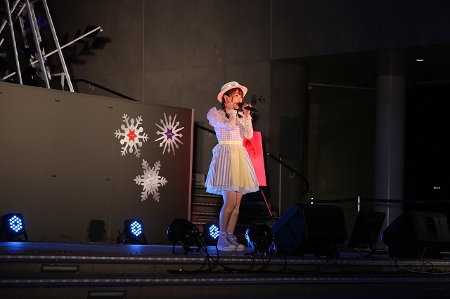 声優・内田彩さんがカップリング曲“Everlasting Parade”も生披露！たくさんのスマイルを咲かせた『SUMILE SMILE』発売記念イベントをレポート-8