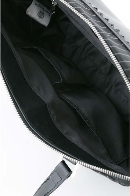 『ヴァンパイア騎士』より、「玖蘭枢」と「錐生零」モデルの白と黒の制服をモチーフにしたバッグ＆ネックレスが登場！