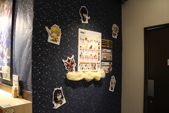 『チェインクロニクル３』とコラボ中のアニメイトカフェショップ新宿をレポート！　選りすぐり男性キャラたちが来店客をお出迎え-7