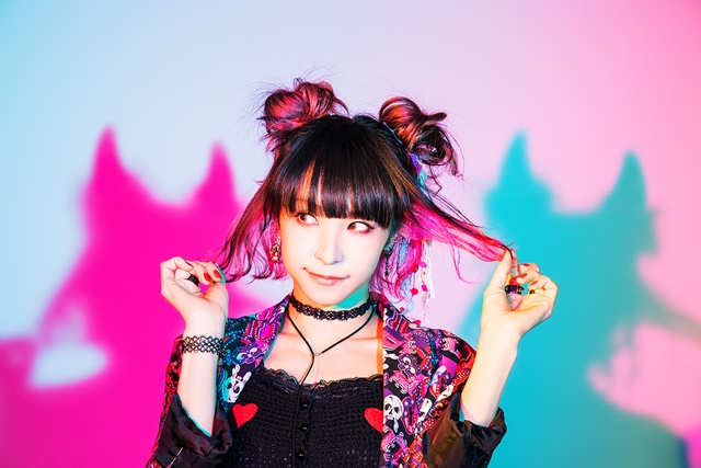 LiSAさん2年ぶりのニューアルバム『LiTTLE DEViL PARADE』発売が決定！　オリジナルブランド『YAEVA MUSiC』も発足！-1