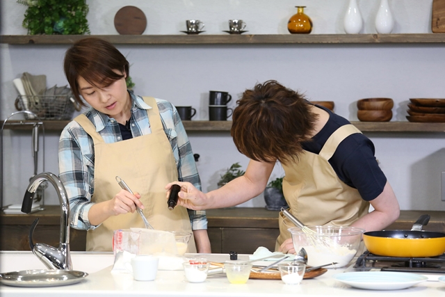 『SUPER LOVERS 2』皆川純子さん・前野智昭さんが、ある料理に挑戦！　キャラソンアルバムより、ダイジェスト映像を公開