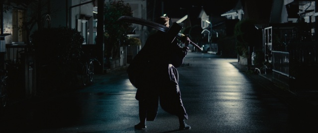 映画『BLEACH』福士蒼汰さんが悪霊・虚〈ホロウ〉をたたき斬る！　初の映像＆一護の後ろ姿・虚の腕が初解禁に！