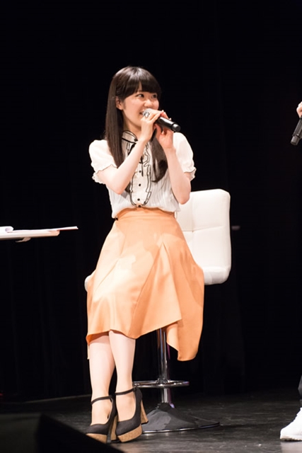 ファッションチェックされる千葉翔也さんに、東山奈央さんは名司会ぶりを発揮！『ようこそ実力至上主義の教室へ』先行上映会で、声優陣が実力測定に挑む!!