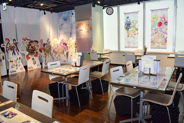 “ユメかわ”空間がたっぷりと楽しめる！　『アイドルタイムプリパラ』とコラボした、アニメイトカフェ池袋2号店をレポート