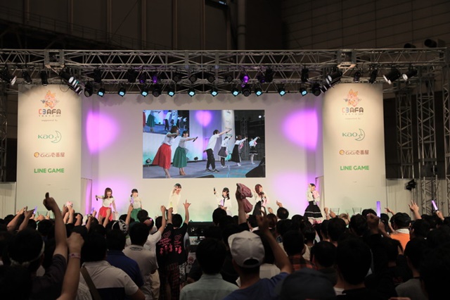 大野柚布子さん、遠藤ゆりかさん、古賀葵さんがエンデイング主題歌「楔」をステージで初披露！　『天使の３Ｐ！』スペシャルステージオフィシャルレポートの画像-13