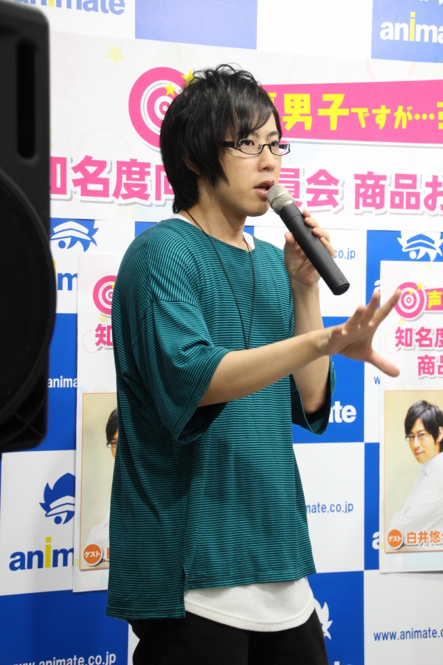河本啓佑さん、白井悠介さんがアニメイトのレジに立つ！「『声優男子ですが・・・？』知名度向上委員会　商品お渡し会」の模様をレポートの画像-8