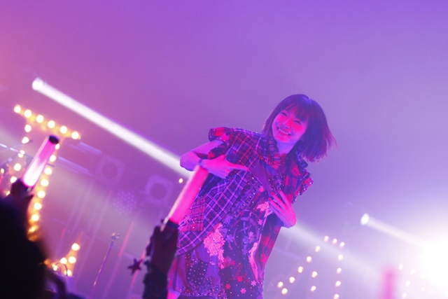 LiSAさんが歌う『Fate/Apocrypha』新OPテーマシングル「ASH」、11月29日発売決定！　ホールツアー初日公演でも熱唱-5